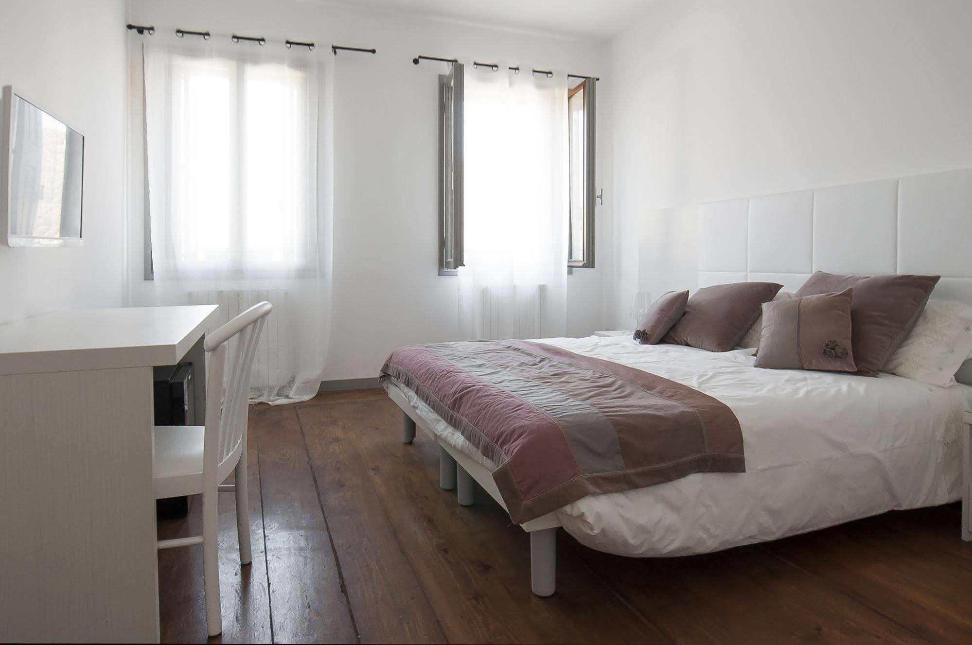 بادوفا Scrovegni Room & Breakfast المظهر الخارجي الصورة